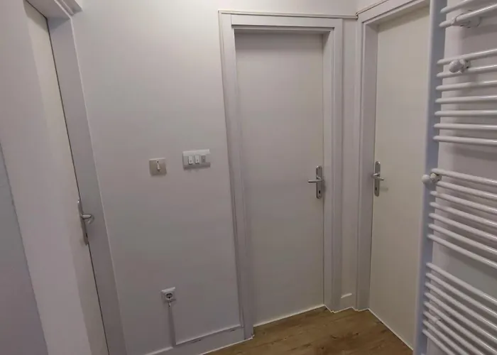 Apartma Mirko דירה *